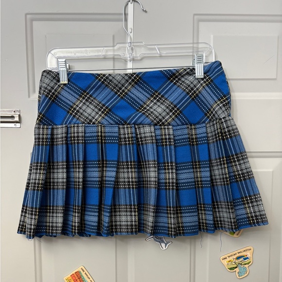 Vintage Y2K Blue Plaid Mini Skirt - Picture 2 of 7